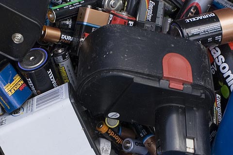 茂名瓦尔塔铅酸蓄电池回收|电动车电池在哪回收